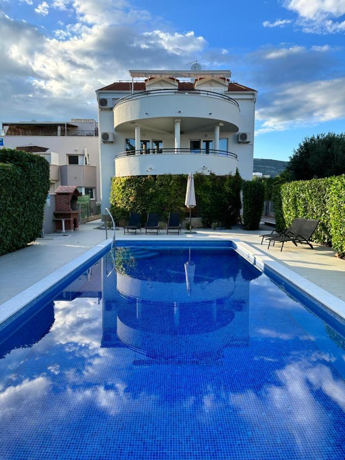 Apartments Villa Ohana Kastela Dış mekan fotoğraf