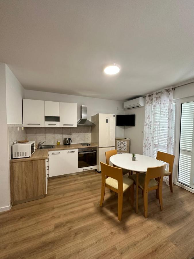 Apartments Villa Ohana Kastela Dış mekan fotoğraf