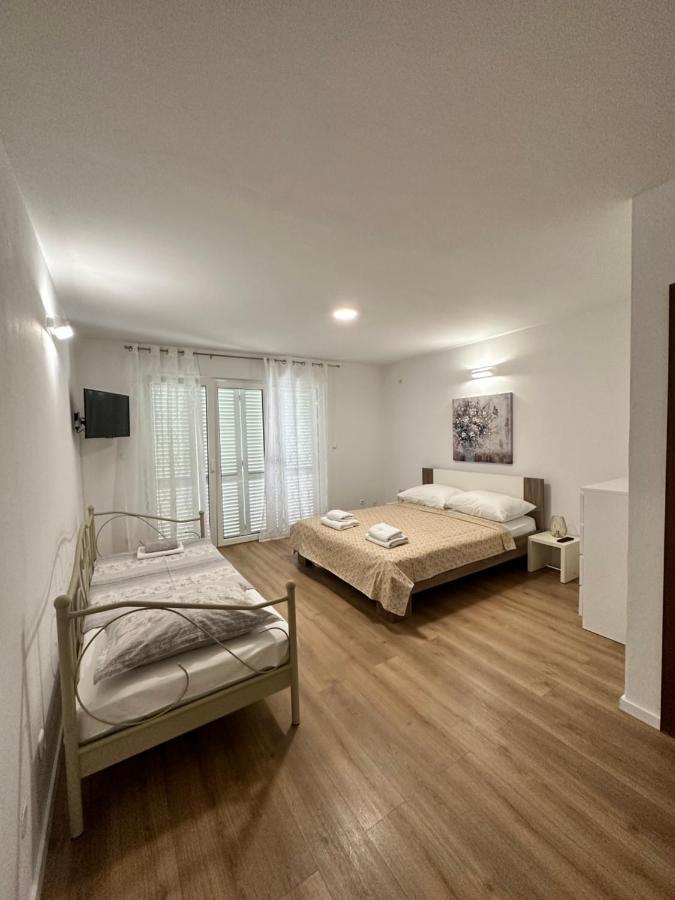 Apartments Villa Ohana Kastela Dış mekan fotoğraf
