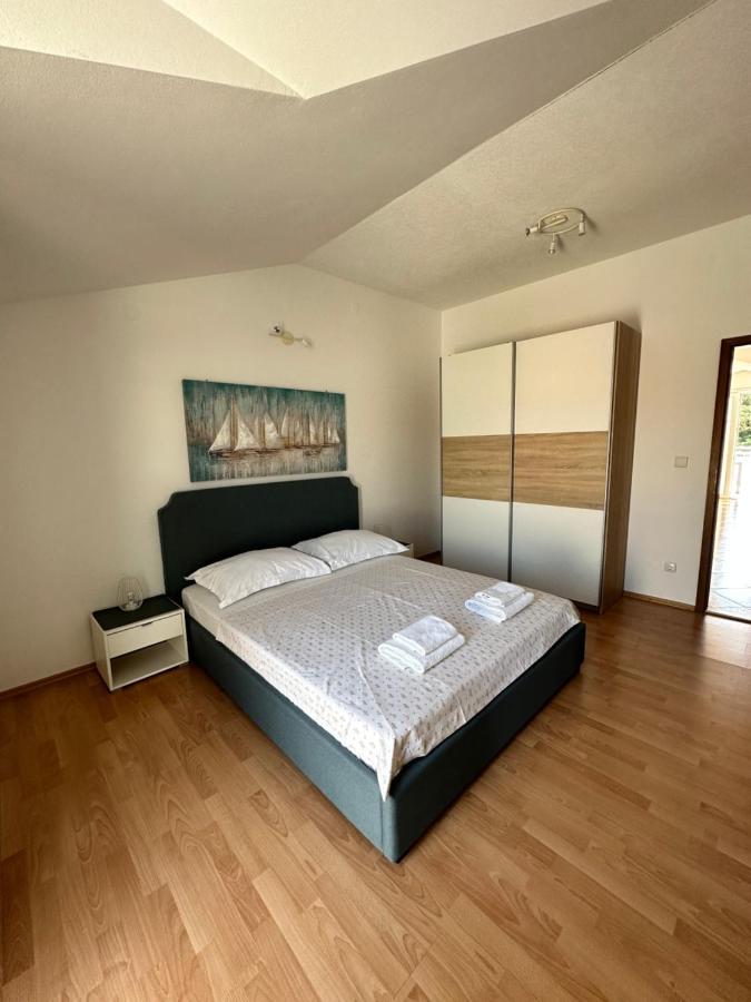 Apartments Villa Ohana Kastela Dış mekan fotoğraf